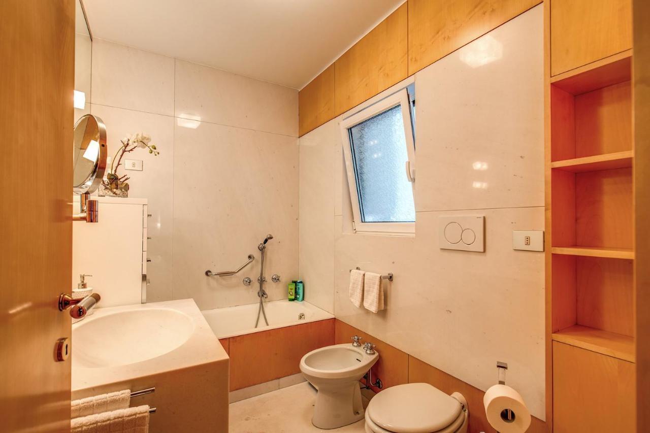 Terrazza Piccolomini: Elegant Apartment Stunning View Over Rome/St Peter'S Dome Luaran gambar