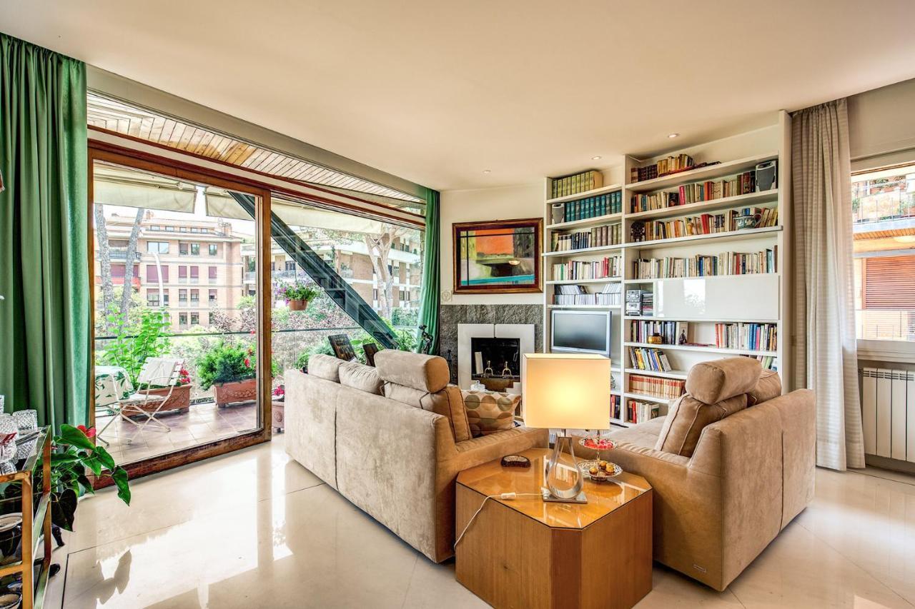 Terrazza Piccolomini: Elegant Apartment Stunning View Over Rome/St Peter'S Dome Luaran gambar