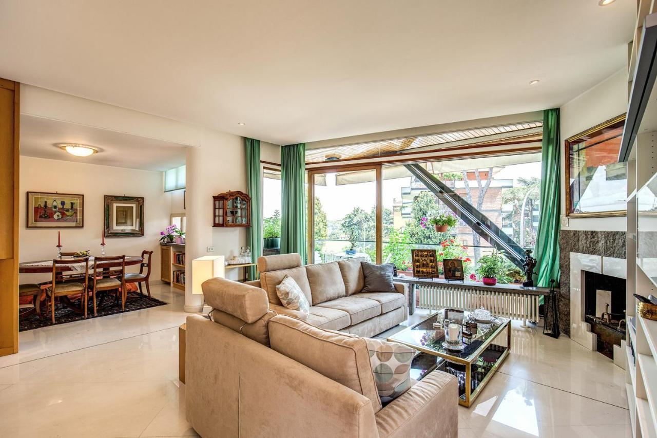 Terrazza Piccolomini: Elegant Apartment Stunning View Over Rome/St Peter'S Dome Luaran gambar