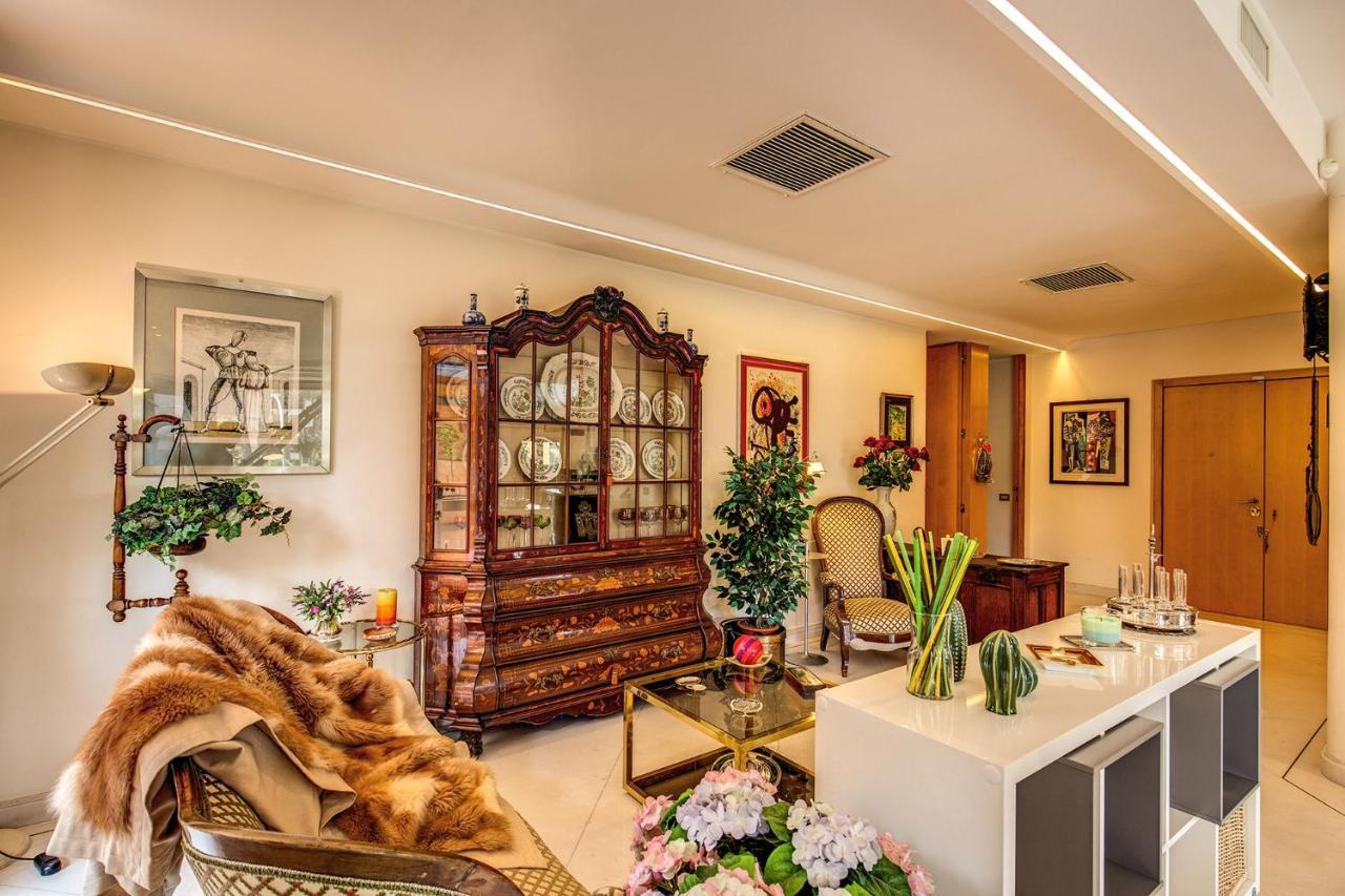 Terrazza Piccolomini: Elegant Apartment Stunning View Over Rome/St Peter'S Dome Luaran gambar
